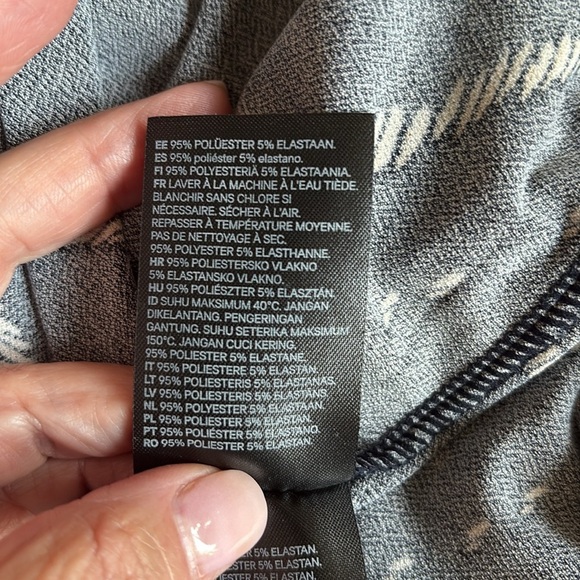 H&M Blue and White Striped Garment - Picture 9 of 9